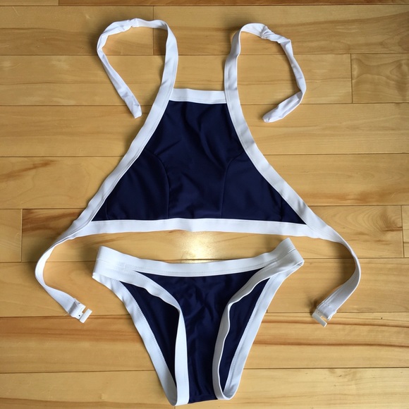 NEW Small Navy and White Bikini Set - Picture 6 of 7